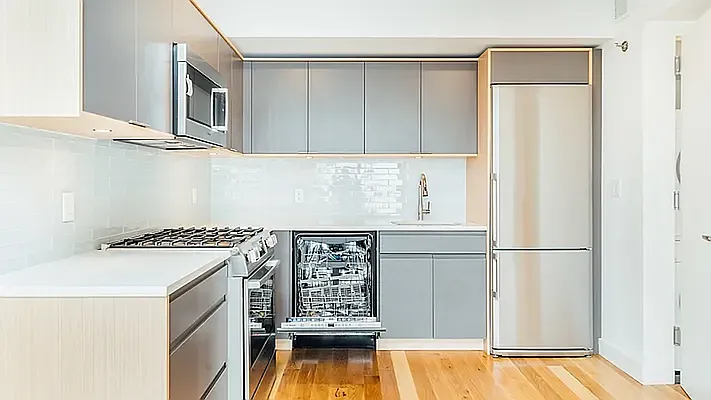 Rented by Jason A Moore, LREB | media 24