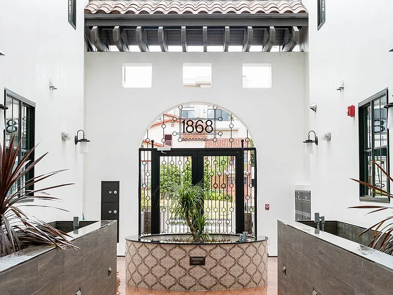 Courtyard Entryway