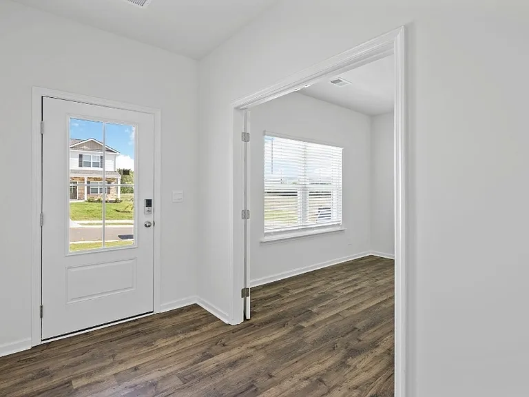1107 Emily Louise Ln — Photo 3