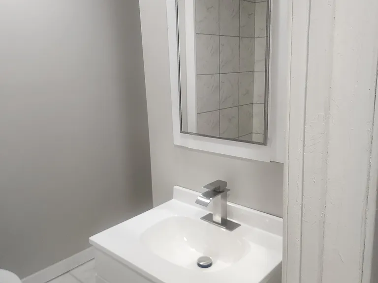 388 Lisbon Ave #7-8-9 — Photo 3