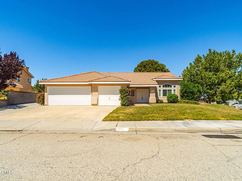 1st image of 4527 Brisa Dr