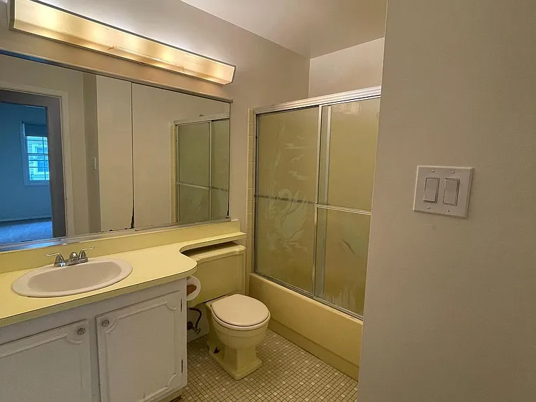 15713 Pointer Ridge Dr — Photo 10