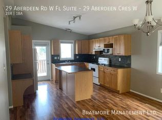 29 Aberdeen Rd W, Lethbridge, AB T1J4Z1