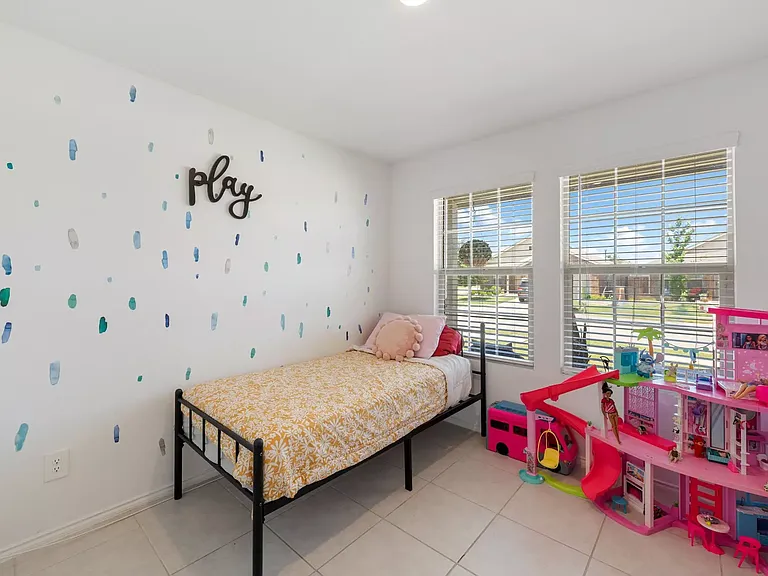 709 Odlozil Ln — Photo 19
