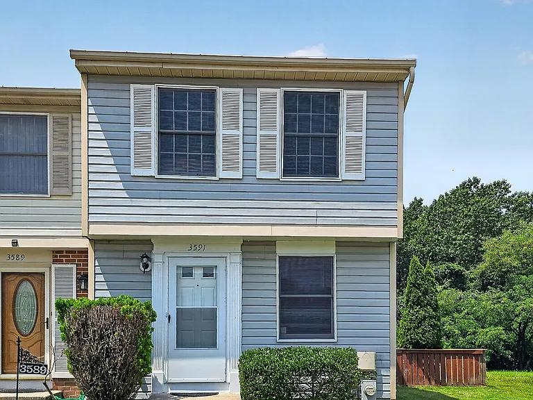 3591 Laurel View Ct — Photo 2