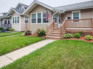 1924 Grand Ave, Racine, WI 53403