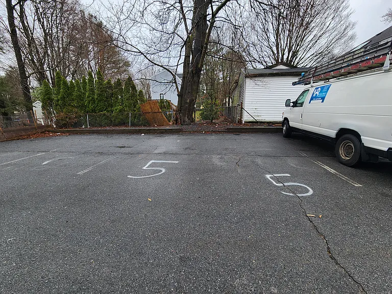 818 Bedford St #5 — Photo 7