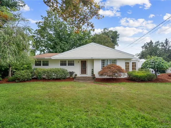 28 Kimberly Circle, North Haven, CT 06473