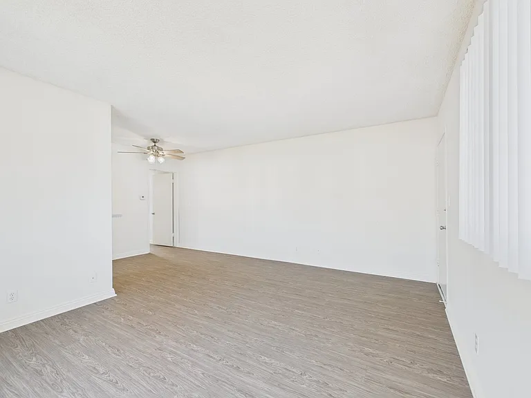 9682 Alwood Ave — Photo 29