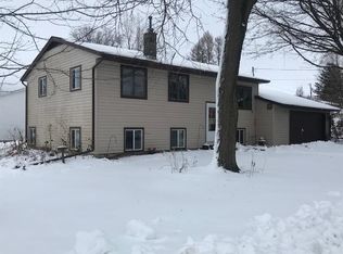 715 Rogers Ave, Viroqua, WI 54665