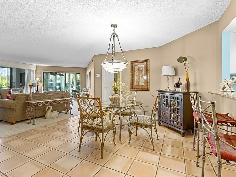 1815 Mooringline Dr #2E — Photo 8