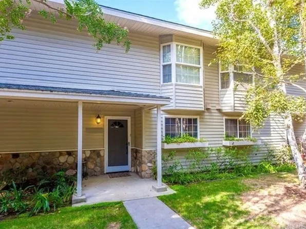 26204 Alizia Canyon Dr, Calabasas, CA 91302