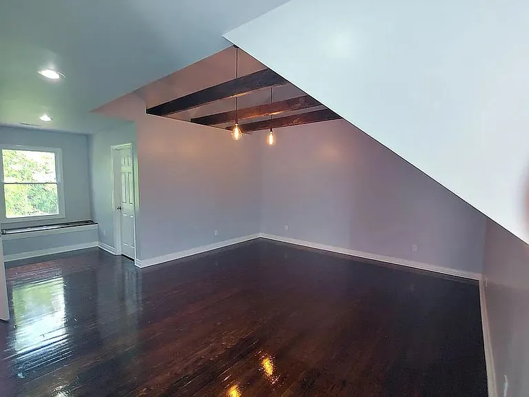 111 Harborside Ct — Photo 9