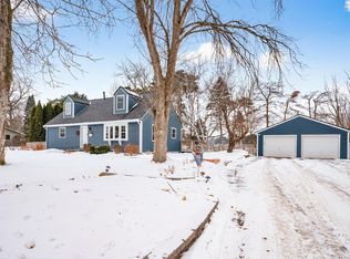 9090 Jamaca Ct N, Lake Elmo, MN 55042