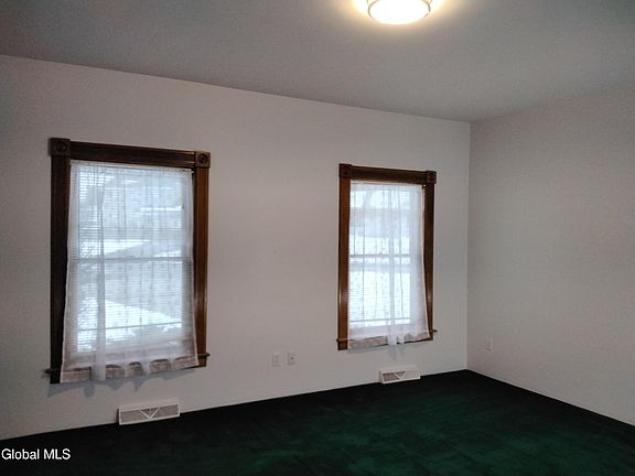 4th image of 25 Ridge Drive