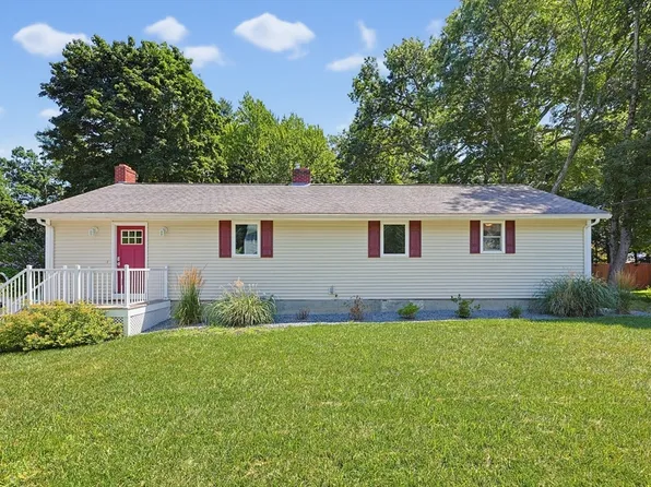 71 Carpenter Rd, Walpole, MA 02081