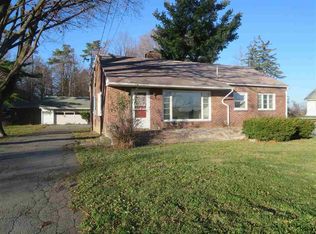 36 Martins Hill Rd, Ravena, NY 12143