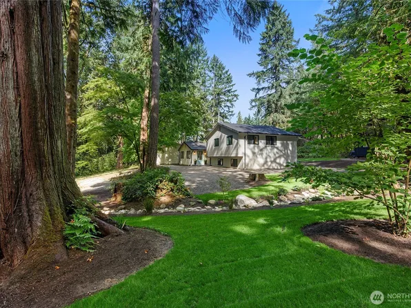 6894 NE Koura Road, Bainbridge Island, WA 98110