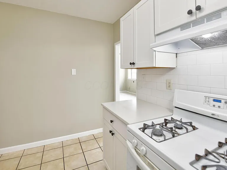 1620 E Broad St #1202 — Photo 18