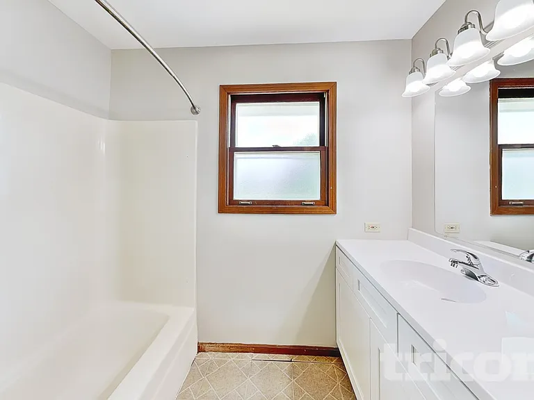 2908 Art Schultz Dr — Photo 11