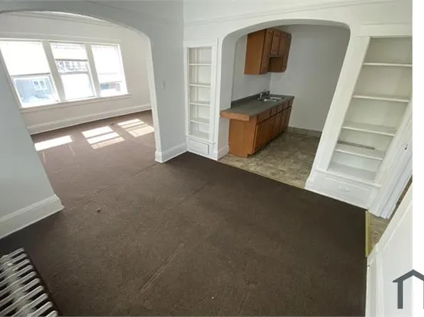 3730 N Port Washington Rd, Milwaukee, WI 53212