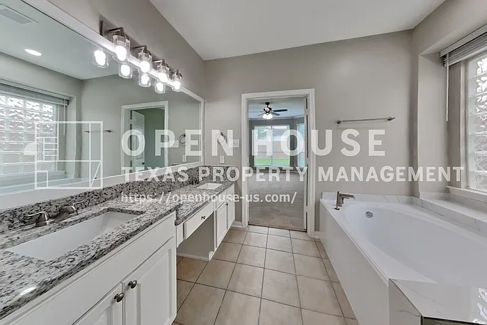 6714 Village Bridge Dr — Photo 10