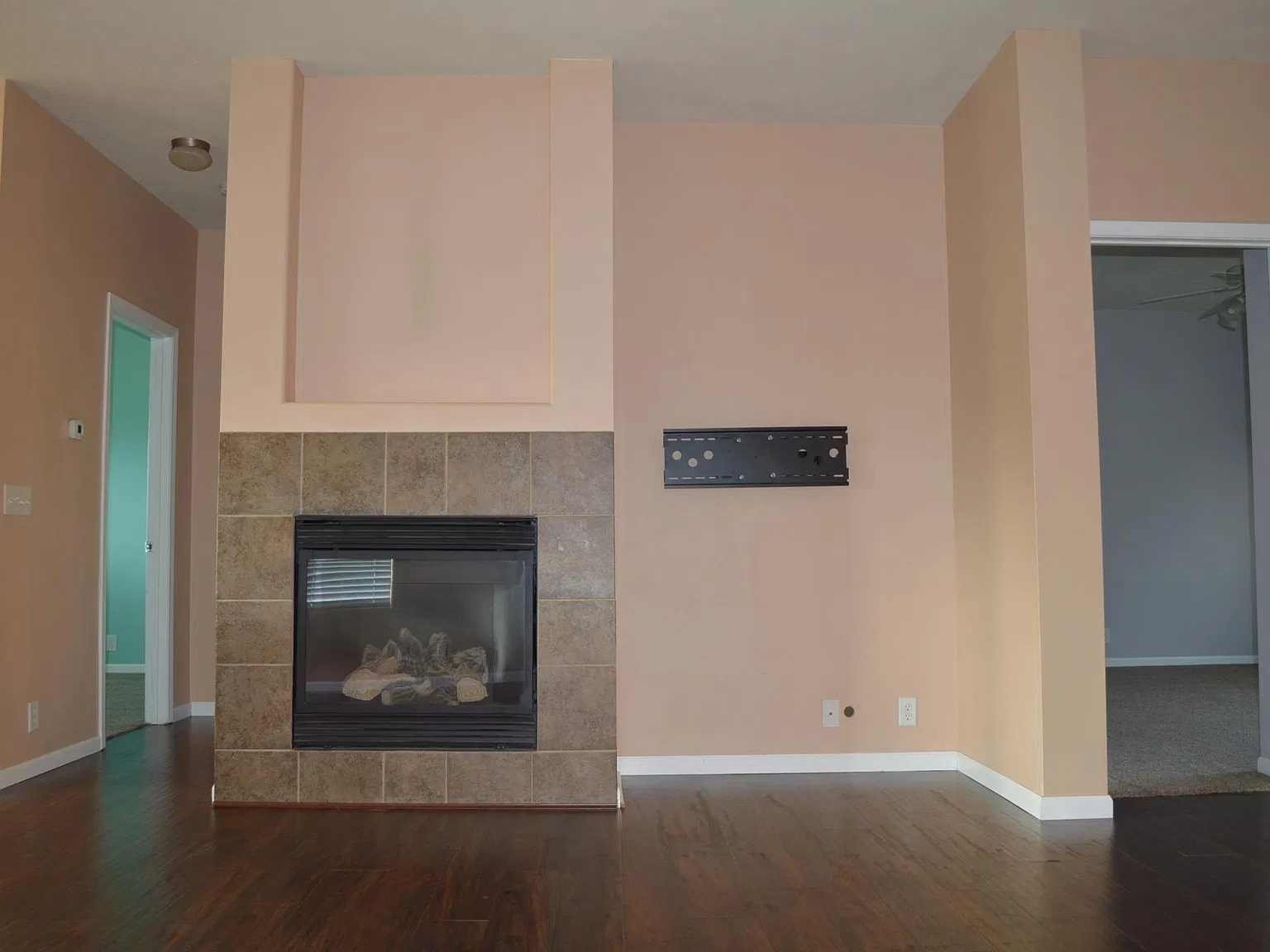 3 bed, 1679 sqft, $2,200 — Photo 4