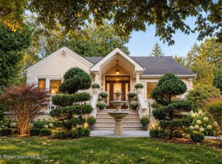 107 Midland Rd, Staten Island, NY 10308