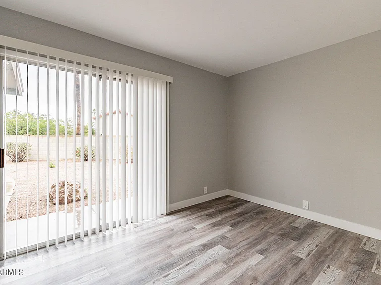 2318 E Lupine Ave — Photo 38