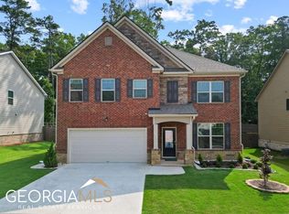 2992 Hawthorn Farm Blvd, Loganville, GA 30052