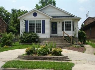 1044 Tatesbrook Dr, Lexington, KY 40517