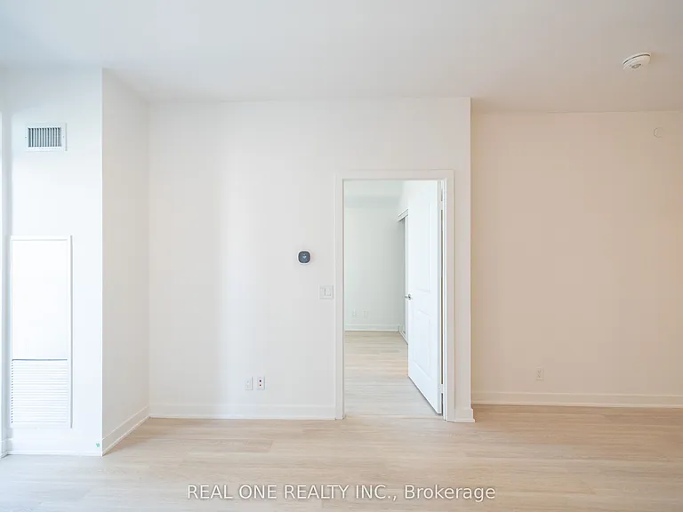 30 Upper Mall Way #1408 — Photo 15
