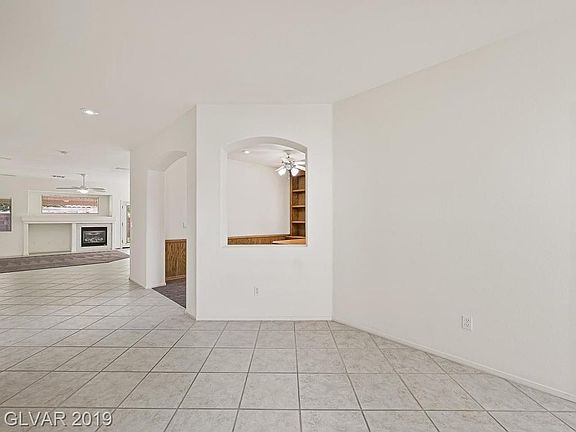 4th image of 4461 Verdiccio Ave