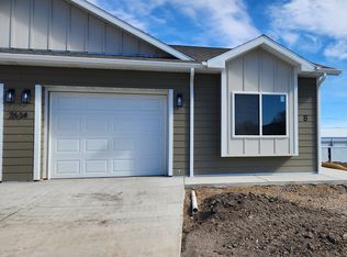 2634 Hennessy Dr, Rapid City, SD 57701