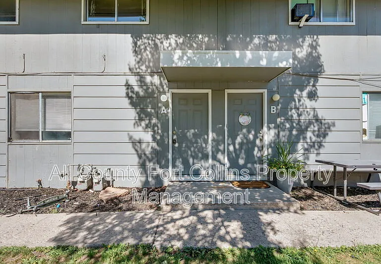 1403 E 7th St #A — Photo 2