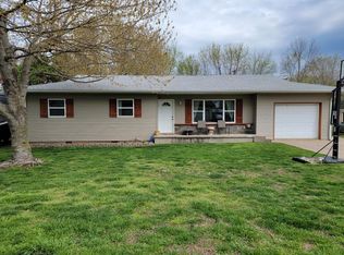 602 Ryan Ave, Monett, MO 65708