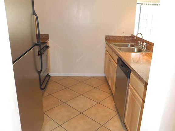 4th image of 208 S Habana Ave APT C
