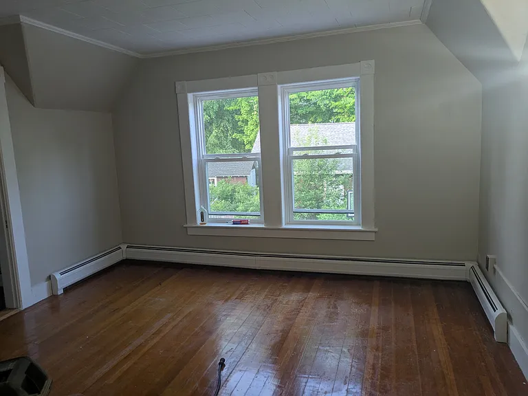 146 Pine St #B — Photo 4
