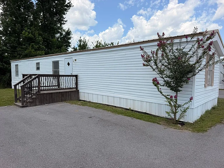 4512 Carla Ln #L — Photo 1