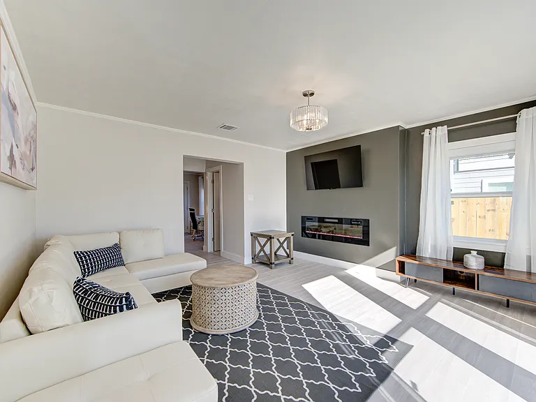 3317 Arbor St — Photo 10
