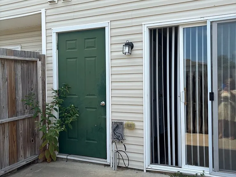 2330 Vineyard Dr #N4 — Photo 21