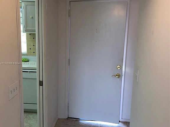 5th image of 9450 Live Oak Pl APT 406