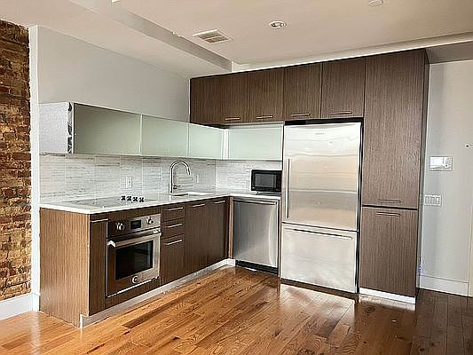 1st image of 72 Willoughby St #2AA