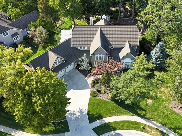 26550 W 109th St, Olathe, KS 66061