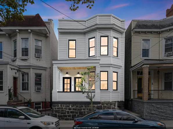 83 Liberty Place image 1 of 45