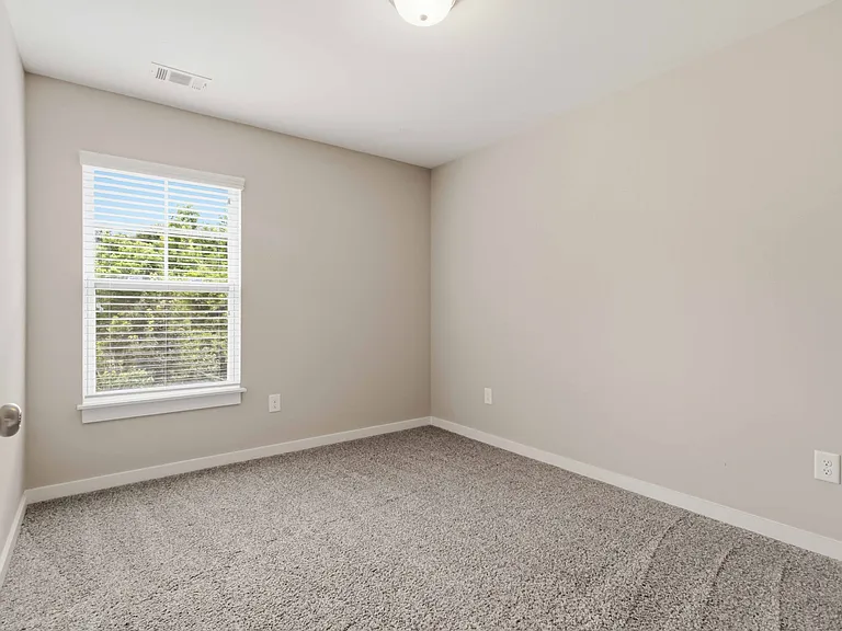 730 Elmbrook Dr — Photo 22
