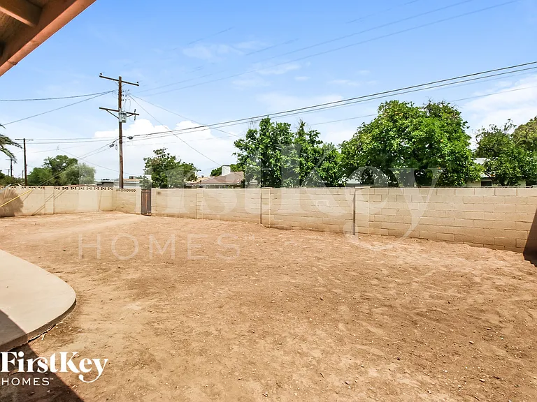 32 W Fairmont Dr — Photo 14