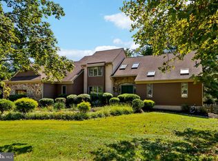 4 E Spring Oak Cir, Media, PA 19063