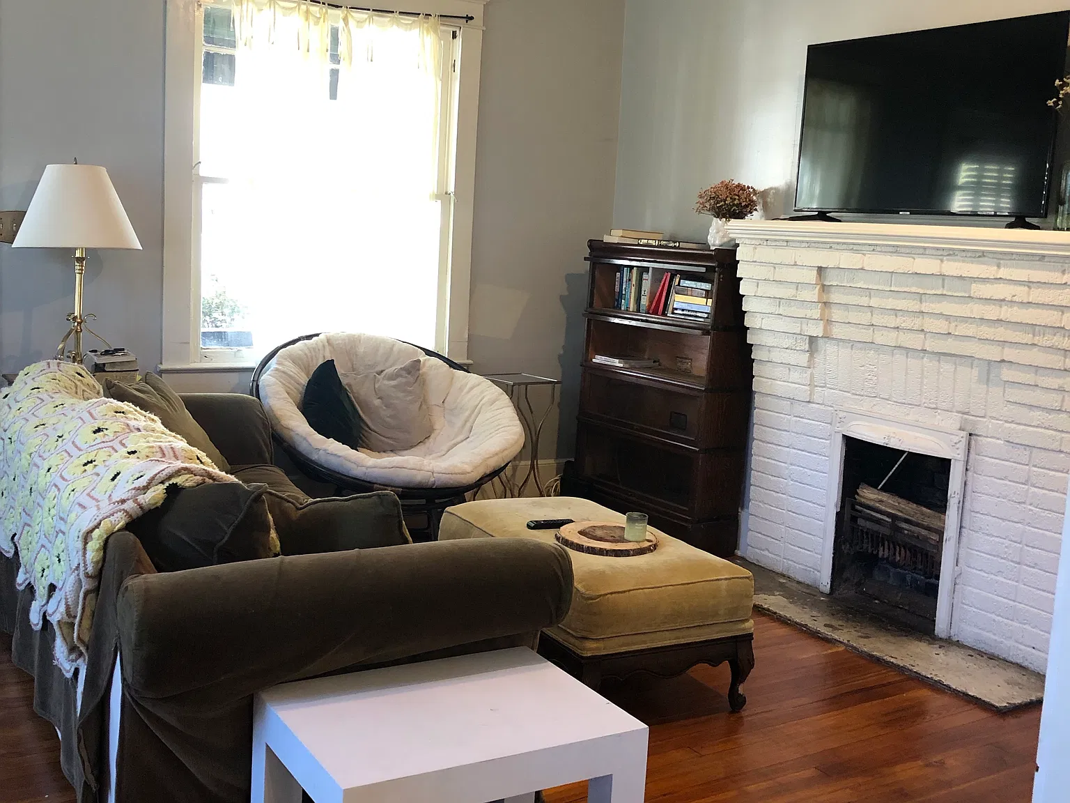 3 bed, 1300 sqft, $2,475 — Photo 3