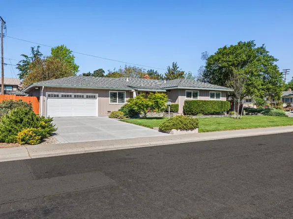 6247 Paris St, Citrus Heights, CA 95621